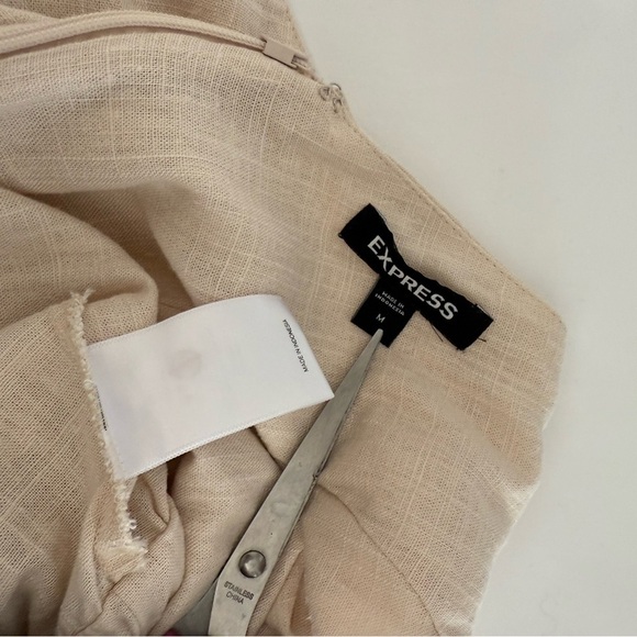 EXPRESS Chic Beige Peplum Top with Bow Straps Size Medium - Picture 8 of 9